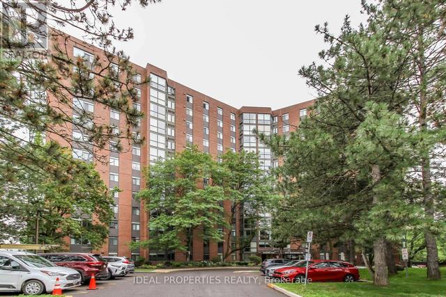 1213 - 2871 RICHMOND ROAD W  Ottawa, ON K2B 8M5