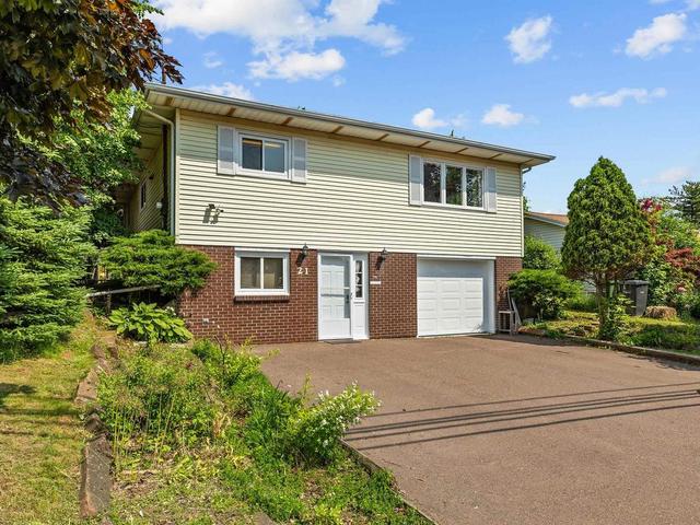 21 KIRKWOOD Drive  Charlottetown, PE C1A 2T4