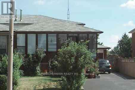 3766 DARLA DRIVE E  Mississauga, ON L4T 2C9