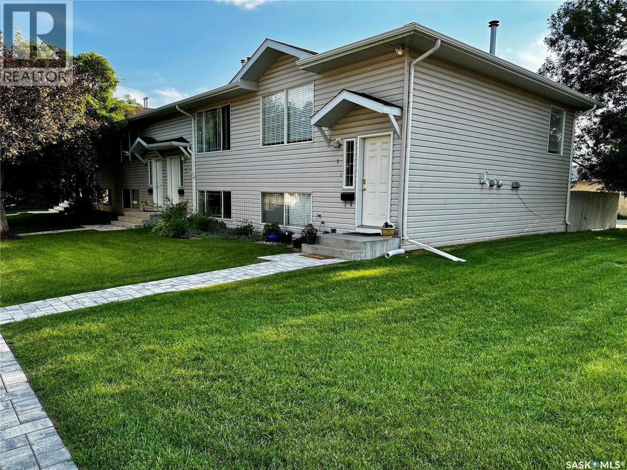 2 95 115Th Street E, Saskatoon, SK 