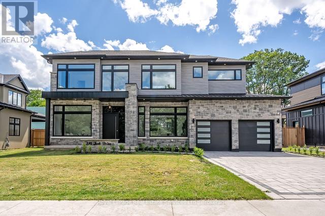 310 TUCK DRIVE  Burlington (Shoreacres), ON L7L 2R1