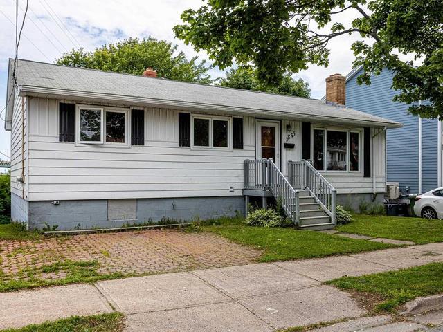 3895 Kencrest Avenue  Halifax, NS B3K 3L4