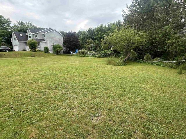 67 The Heights  Antigonish, NS B2G 1K4