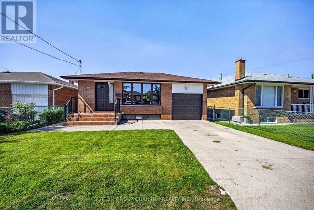 1016 EAST AVENUE  Mississauga, ON L5E 1W8