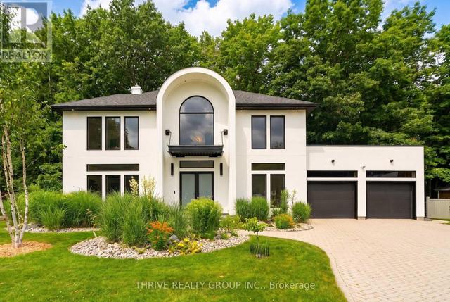 52 BIRCHMOUNT WALK  London South (South L), ON N6K 4K5