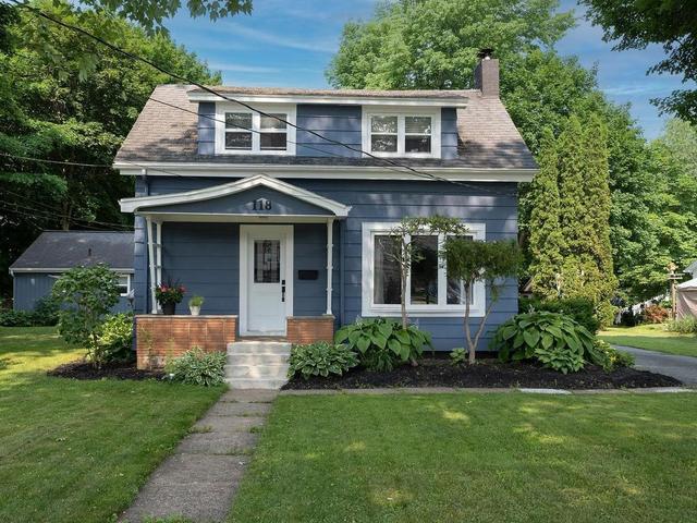 118 Belcher Street  Kentville, NS B4N 1C9