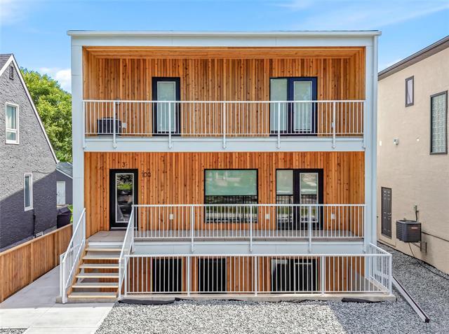 100 Des Meurons ST  Winnipeg, MB R2H 2M3
