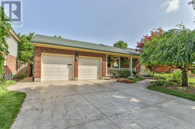 1221 GLENORA DRIVE  London North (North H), ON N5X 2P6