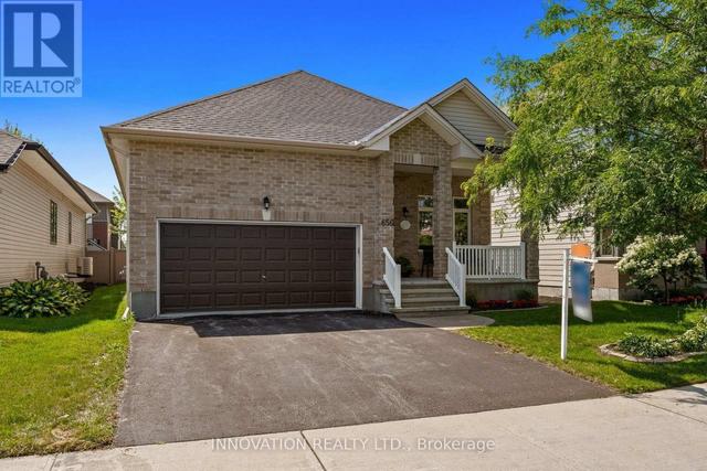 656 BRIDLEGLEN CRESCENT  Ottawa, ON K2M 0H2