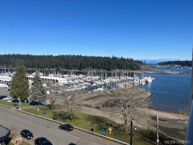 #704-33 Mt. Benson St Nanaimo, BC V9S 5L2
