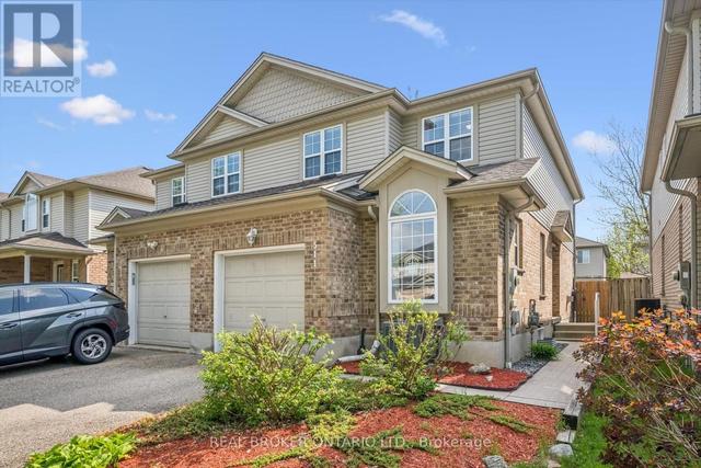 511 DANSBURY DRIVE  Waterloo, ON N2K 4K8