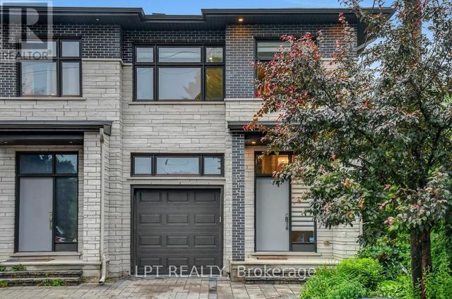 319 GLYNN AVENUE  Ottawa, ON K1K 1R9