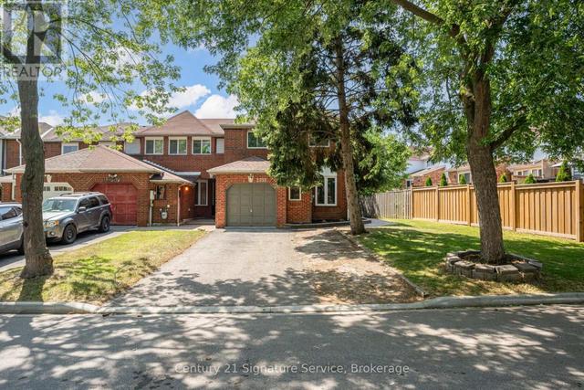 2755 LINDHOLM CRESCENT  Mississauga, ON L5M 4S1