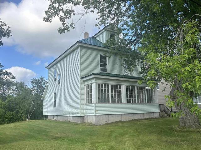 37 Russell Street  Amherst, NS B4H 2S5
