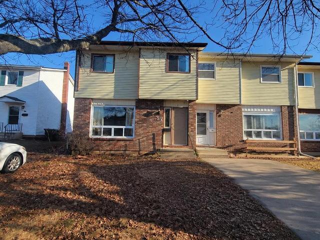 32 DAWSON Court  Charlottetown, PE C1A 8T1