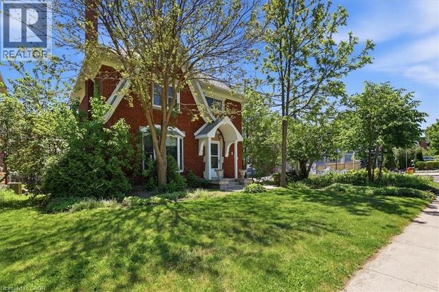 859 QUEEN'S Boulevard  Kitchener, ON N2M 1A6
