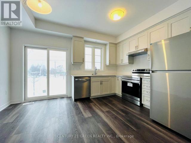 11 - 575 WOODWARD AVENUE  Hamilton, ON L8H 0B3