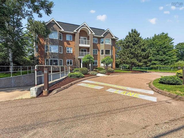 206 403 Prince Street  Truro, NS B2N 1E6