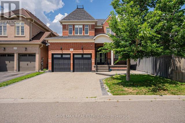 47 LEGENDARY CIRCLE  Brampton, ON L6Y 0S1