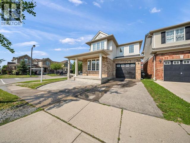 39 BAINTREE Way  Cambridge, ON N1T 2H3