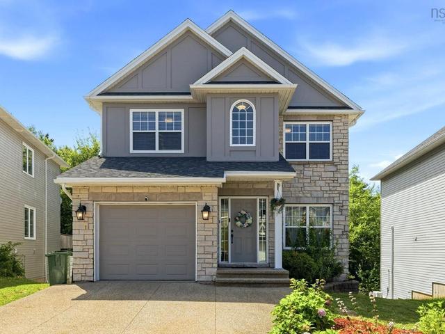 68 Walter Havill Drive  Halifax, NS B3N 0A7