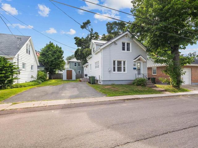 63 Orlebar Street  Charlottetown, PE C1A 4X5