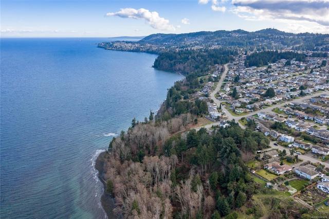6208 Icarus Dr Nanaimo, BC V9V 1B8