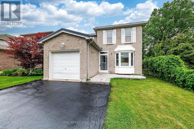 2150 HUNT CRESCENT  Burlington, ON L7M 2P3