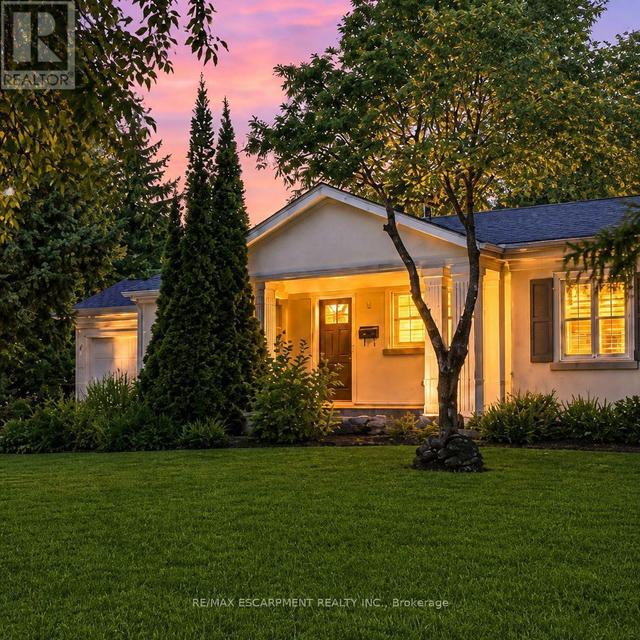1273 CLARKSON ROAD N  Mississauga, ON L5J 2W4