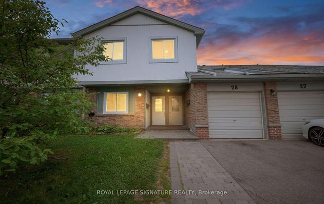28-6777 Formentera Avenue  Mississauga, ON L5N 2M3