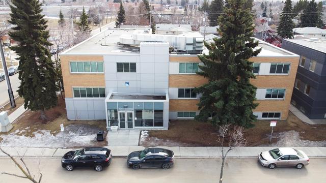 10305 PRINCESS ELIZABETH Avenue  Edmonton, AB T5G 0Y5