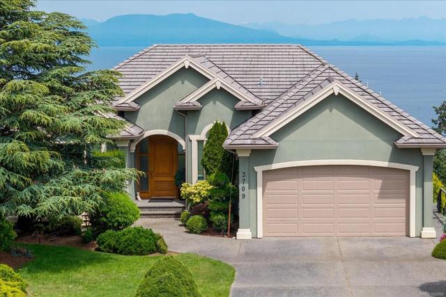 3709 Glen Oaks Dr Nanaimo, BC V9T 6H3