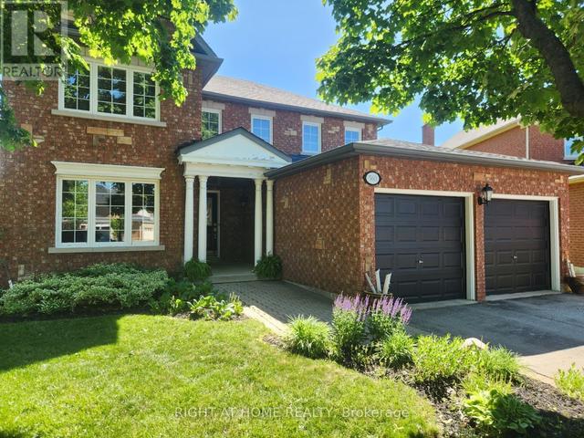 560 CHAGALL COURT  Mississauga, ON L5R 3A8