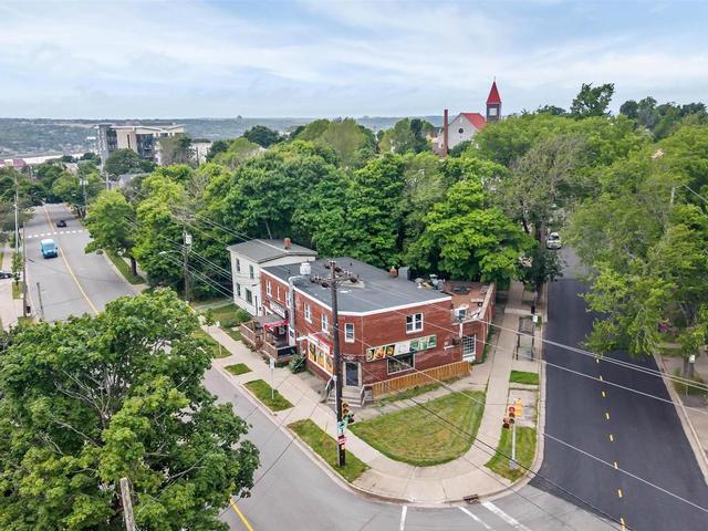 6105 Lady Hammond Road  Halifax, NS B3K 2R5