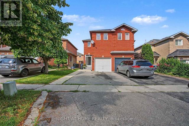 5531 WHISTLER CRESCENT  Mississauga, ON L4Z 3R7