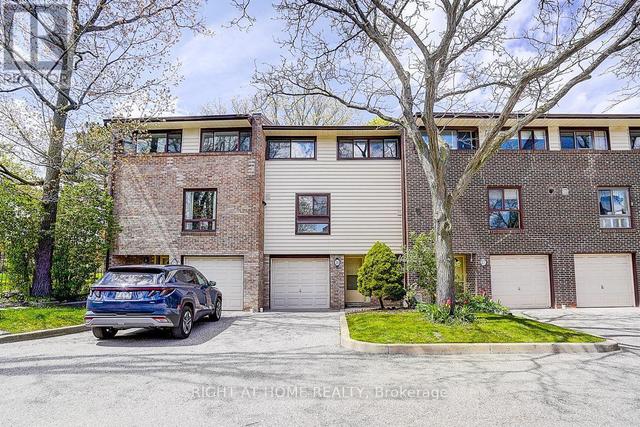 26 - 2020 SOUTH MILLWAY  Mississauga, ON L5L 1K2