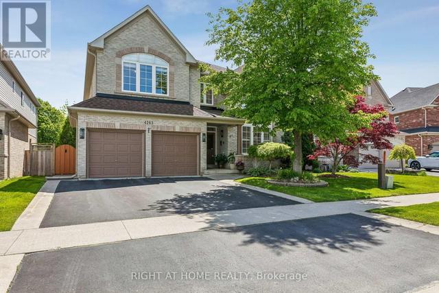 4263 COUPLES CRESCENT  Burlington, ON L7M 4Z2