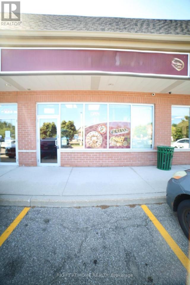 3 - 3955 ERIN CENTRE BOULEVARD  Mississauga, ON L5M 0H1