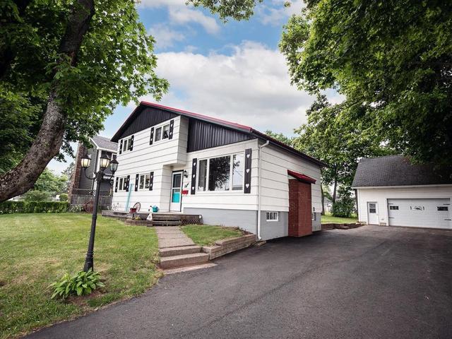 8 Allison Avenue  Amherst, NS B4H 3V4