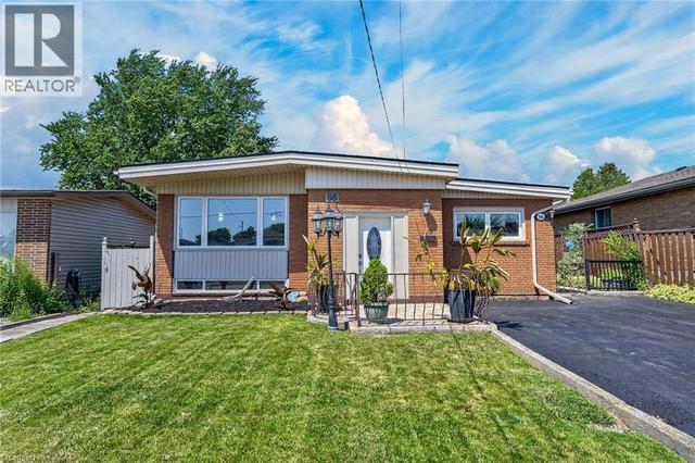 96 FIELDING Crescent  Hamilton, ON L8V 2P5