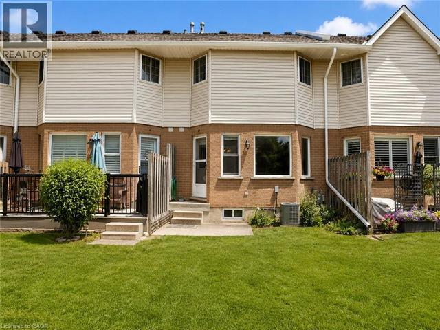 10 HOLBORN Court Unit# 38  Kitchener, ON N2A 3Y9