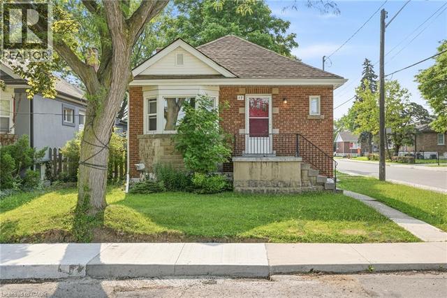 17 WEST 3RD Street  Hamilton, ON L9C 3J5