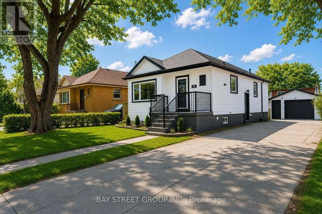351 EAST 27TH STREET  Hamilton, ON L8V 3G9