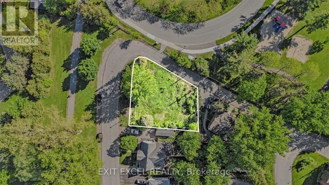 38 FARROW STREET  Ottawa, ON K2B 6E1