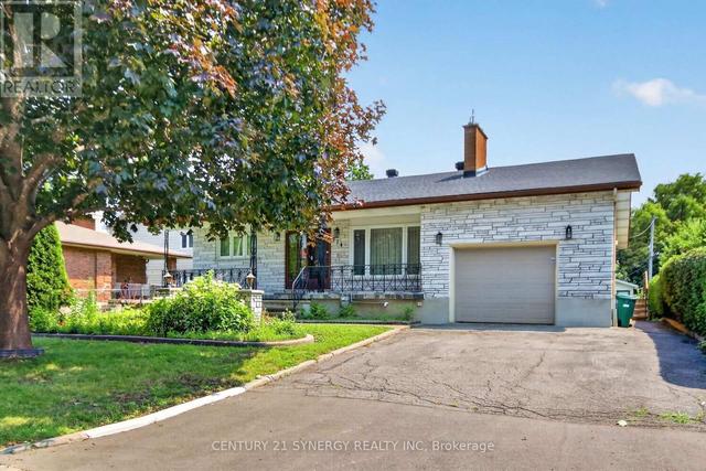 974 GREENBRIAR AVENUE  Ottawa, ON K2C 0J7