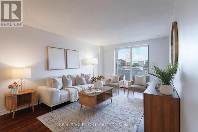 202 - 893 CONCESSION STREET  Hamilton, ON L8V 1E7