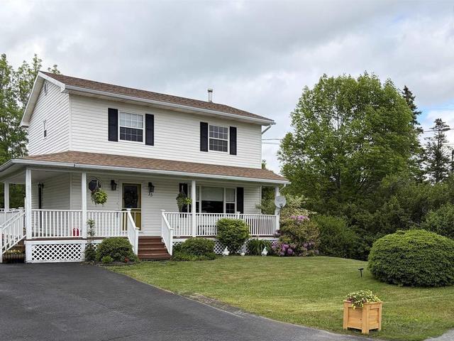 33 Crockett Court  Antigonish, NS B2G 2Y2