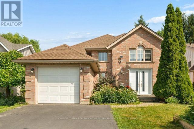 158 BANKSIDE DRIVE  Kitchener, ON N2N 3E4