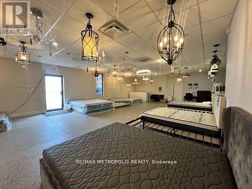 551 YORK STREET  London East, ON N6B 1R6