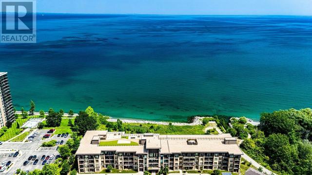 221 - 35 SOUTHSHORE CRESCENT Hamilton, ON L8E 0J2